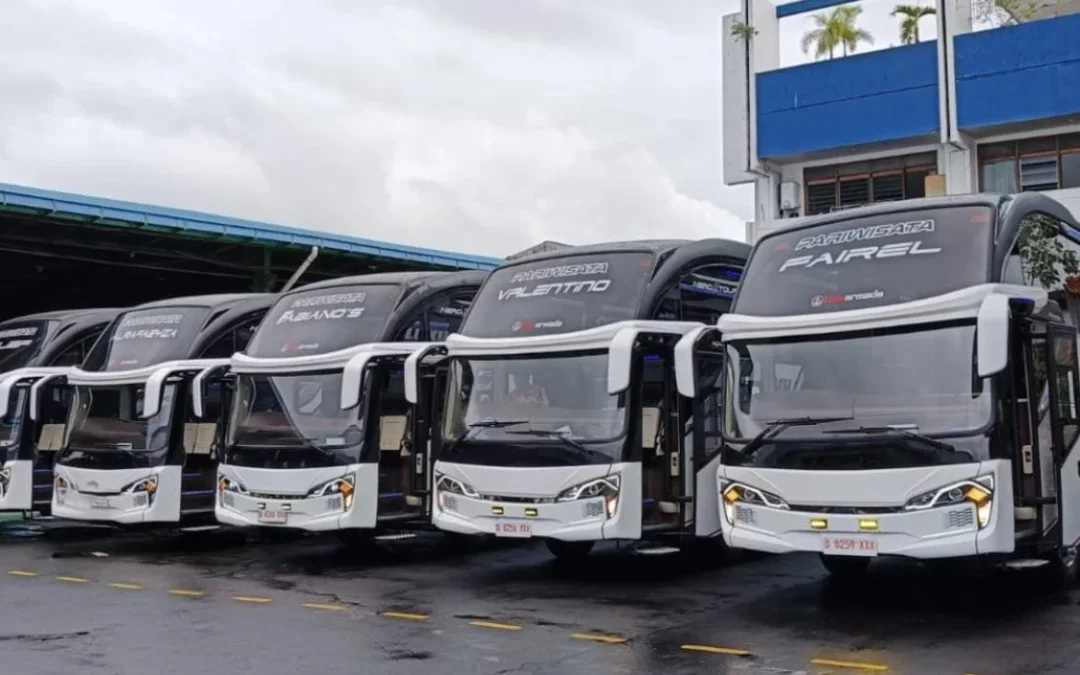 Spesifikasi Hino RM 280 ABS, Bus Premium Euro 4